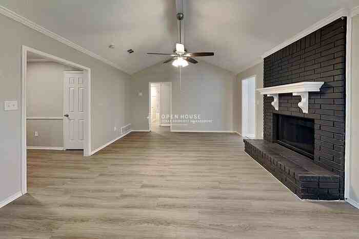 6633 Willow View Dr - Photo 5 of 22