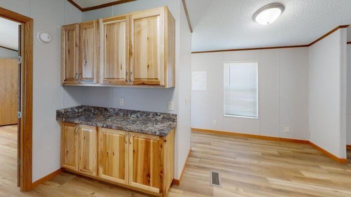167 Northwest Dr - Photo 2 of 14