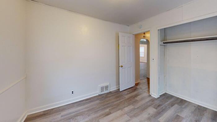 815 N 16th St #1 - Photo 5 of 12