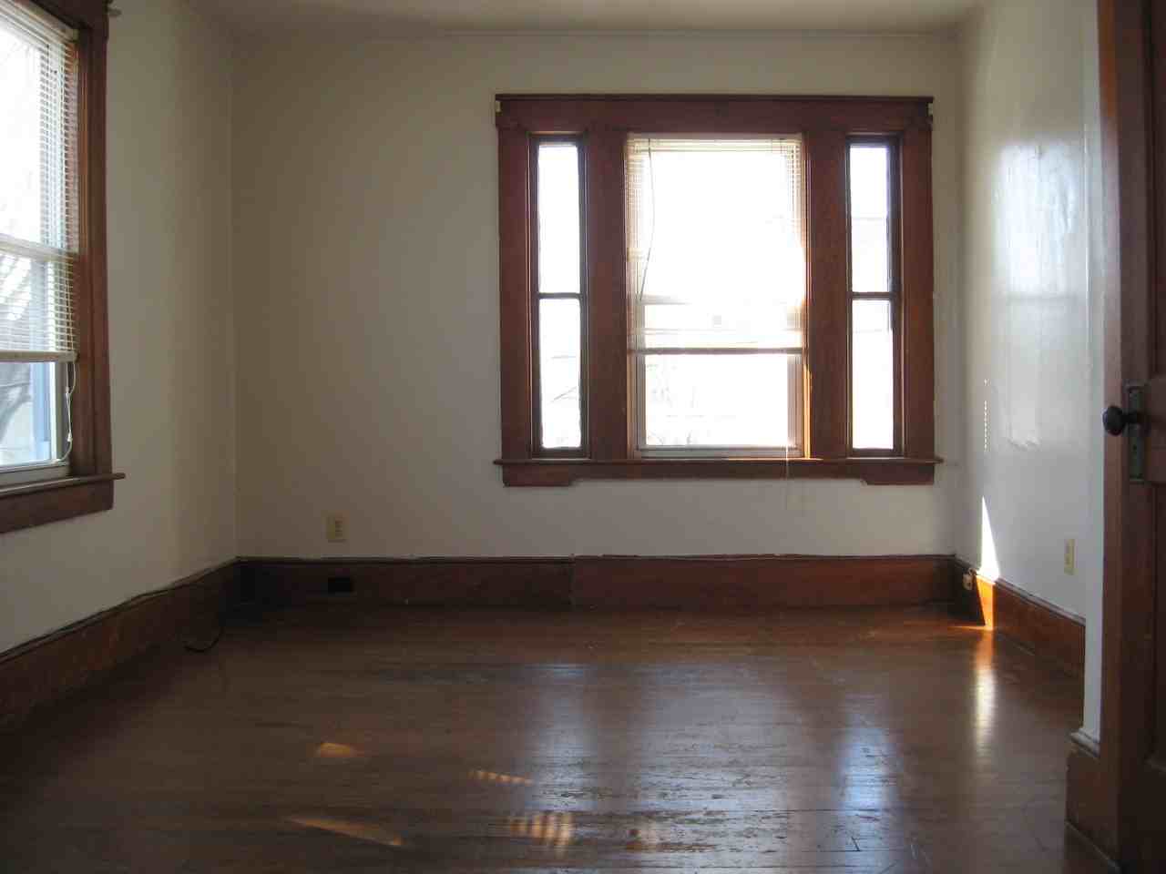 Cedar St & Lincoln St #415 - Photo 6 of 9