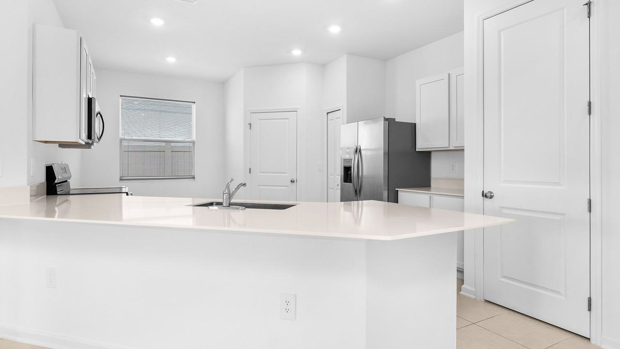 4317 Riverbend Blvd #1 - Photo 6 of 32