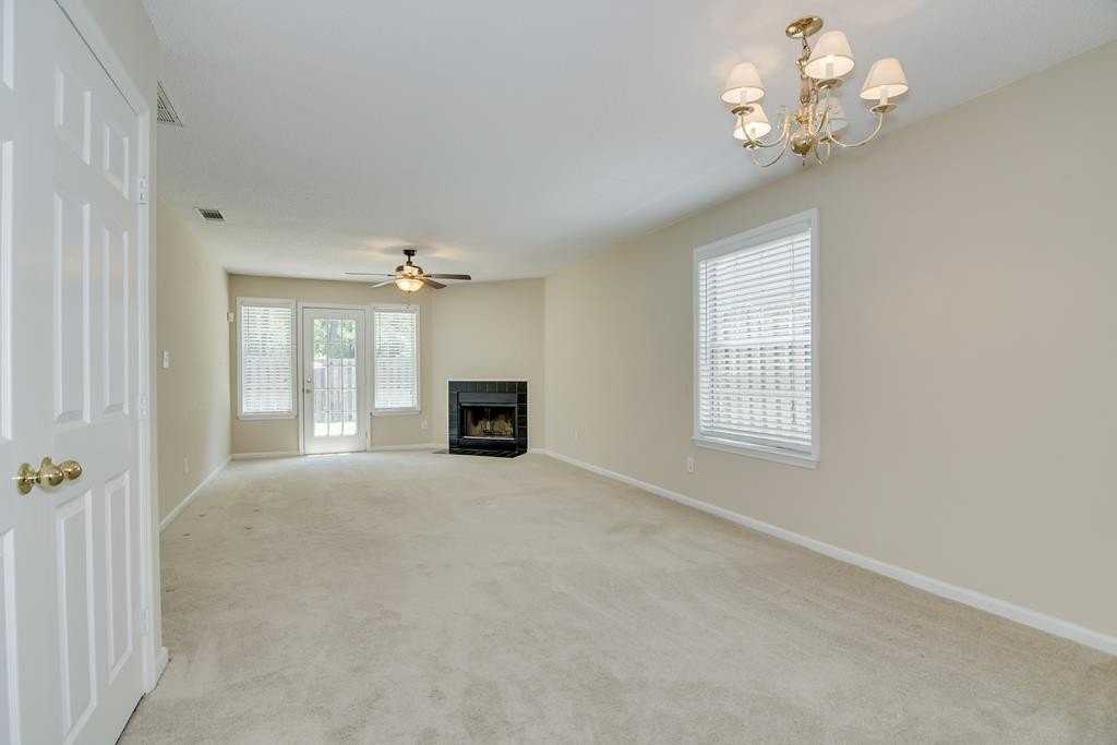 408 Tracewood Pl - Photo 4 of 20