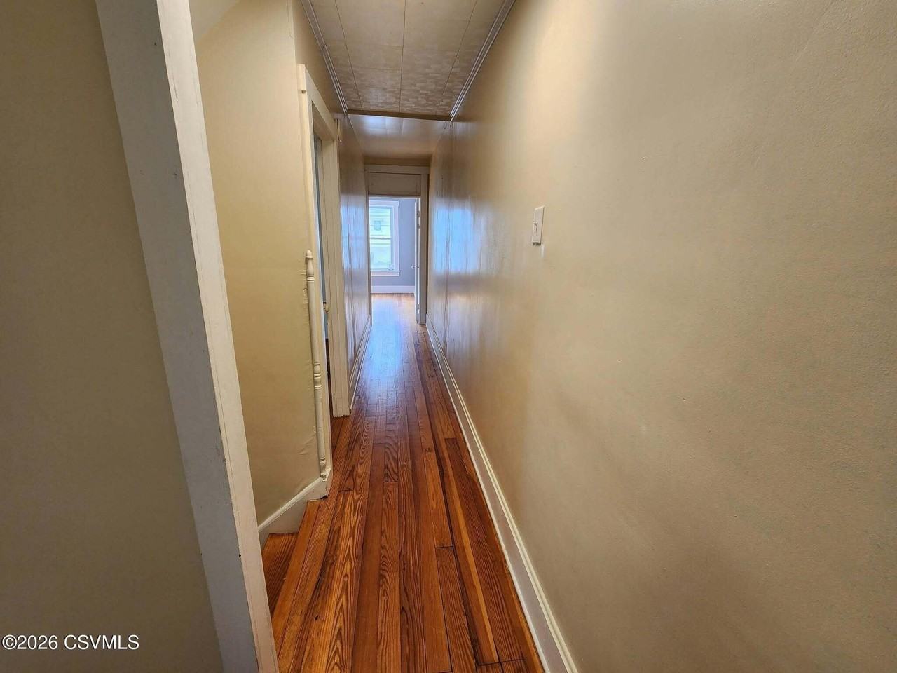 347 W Market St #A - Photo 5 of 9