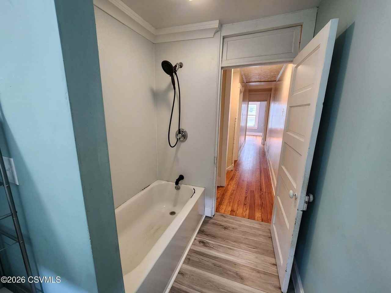 347 W Market St #A - Photo 6 of 9