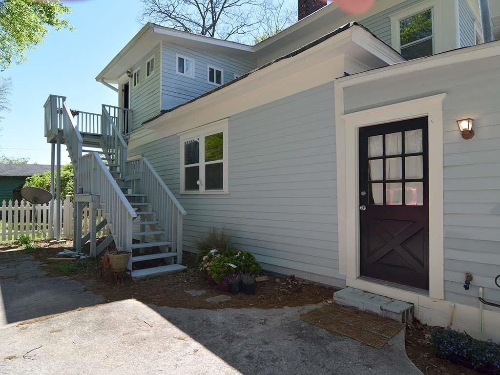 39 Howard St Ne #2 - Photo 2 of 27