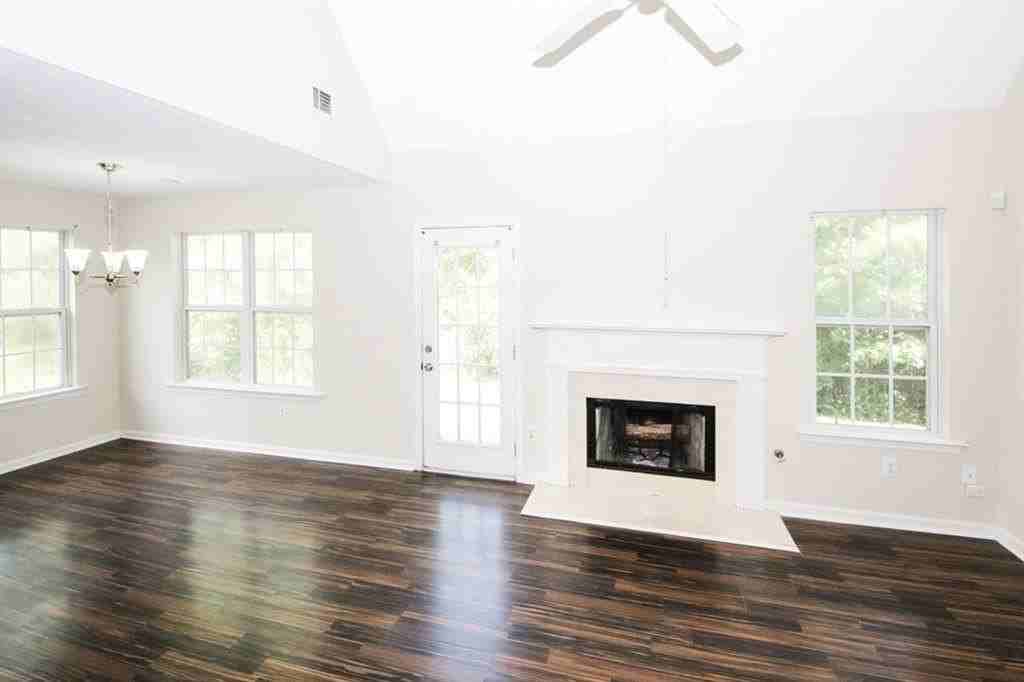 1654 Oak Trace Cir - Photo 7 of 20