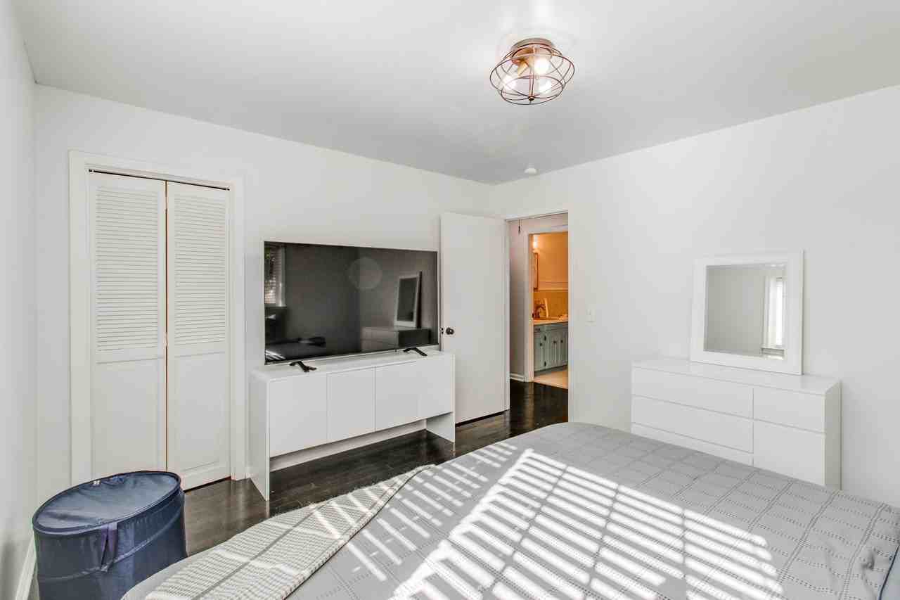 3111 Kline Street - Photo 6 of 11