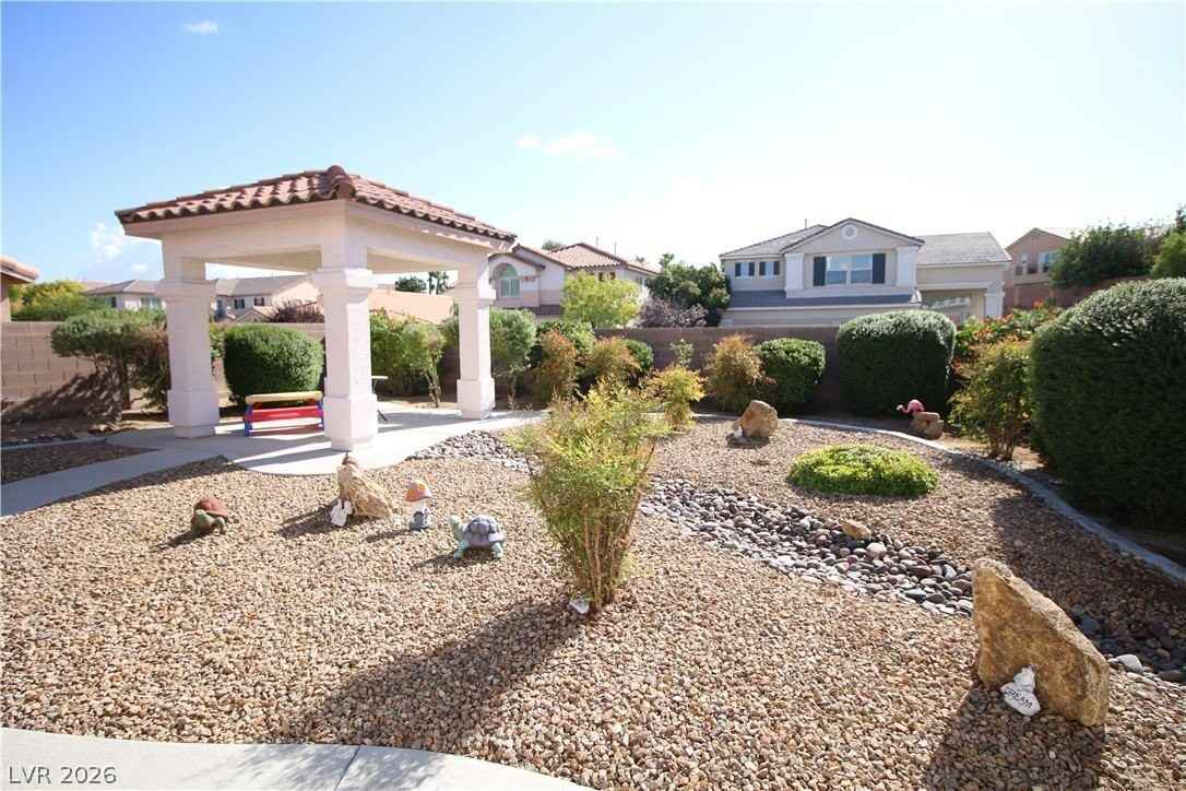 2310 Ashdale Way - Photo 4 of 35