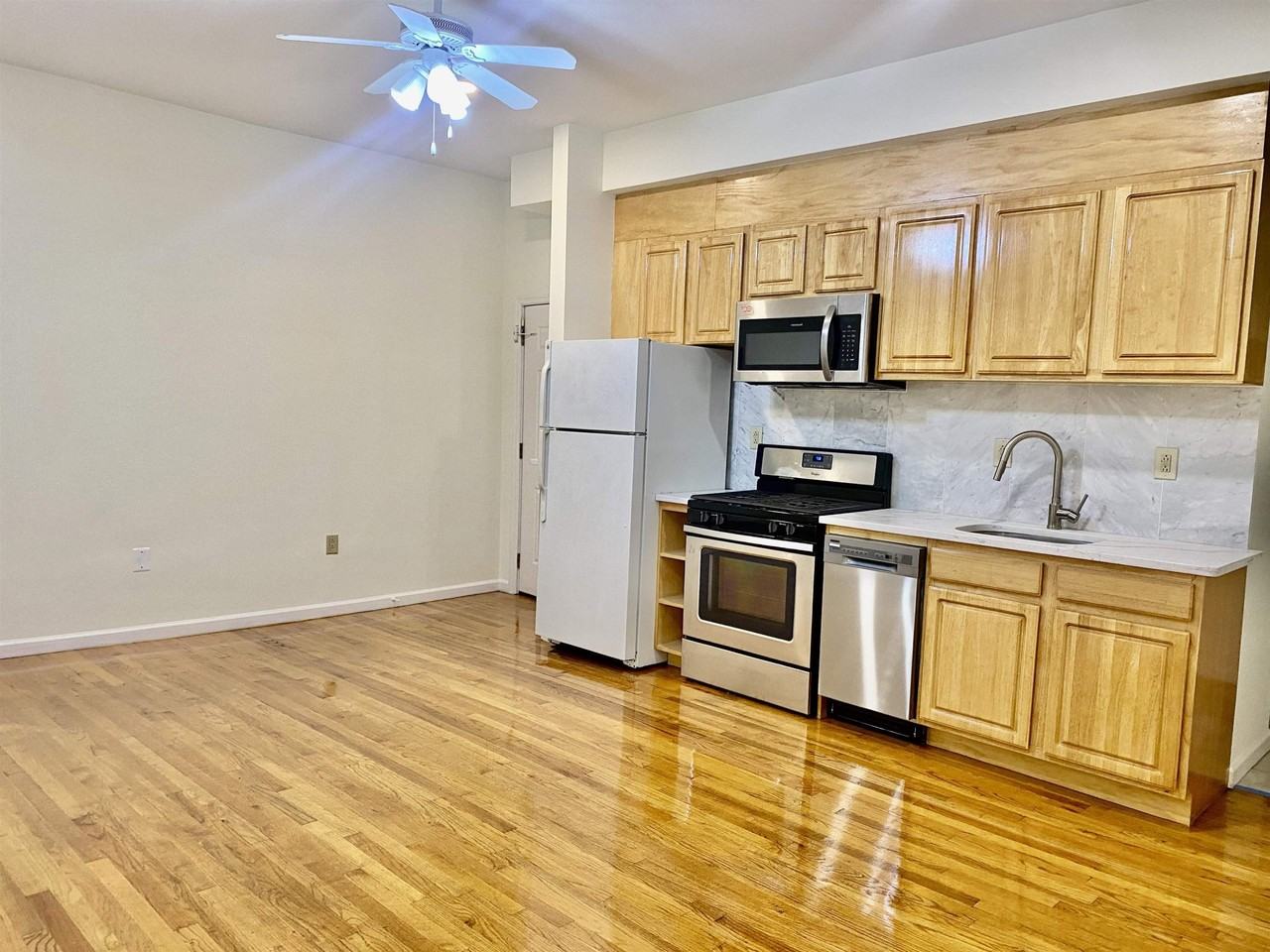 327 Central Ave #2R - Photo 4 of 13