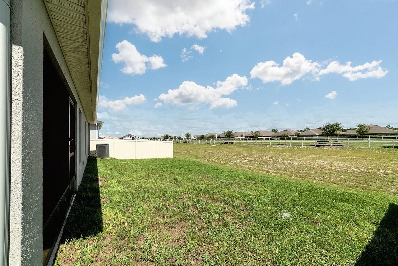 1027 Corso Dr #1 - Photo 2 of 32