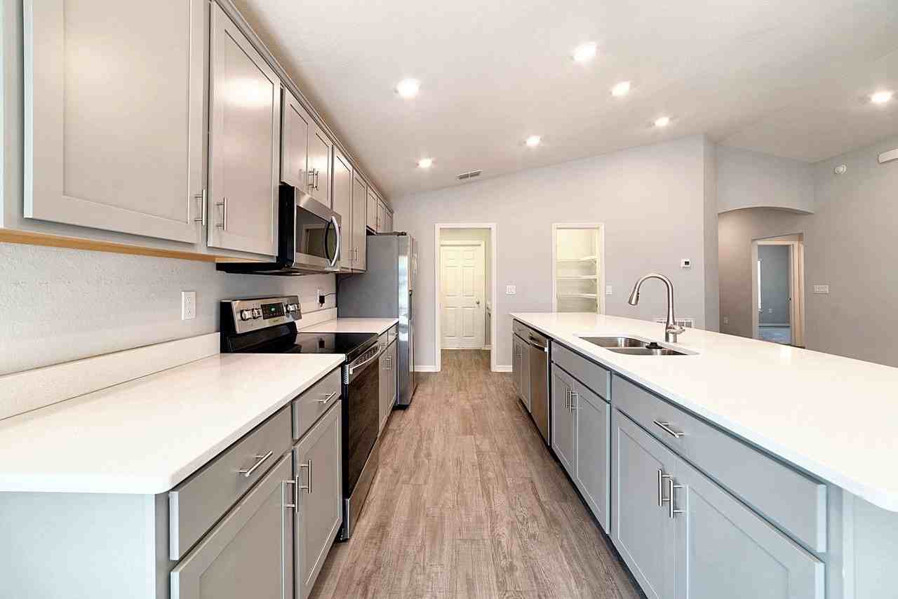 1027 Corso Dr #1 - Photo 5 of 32