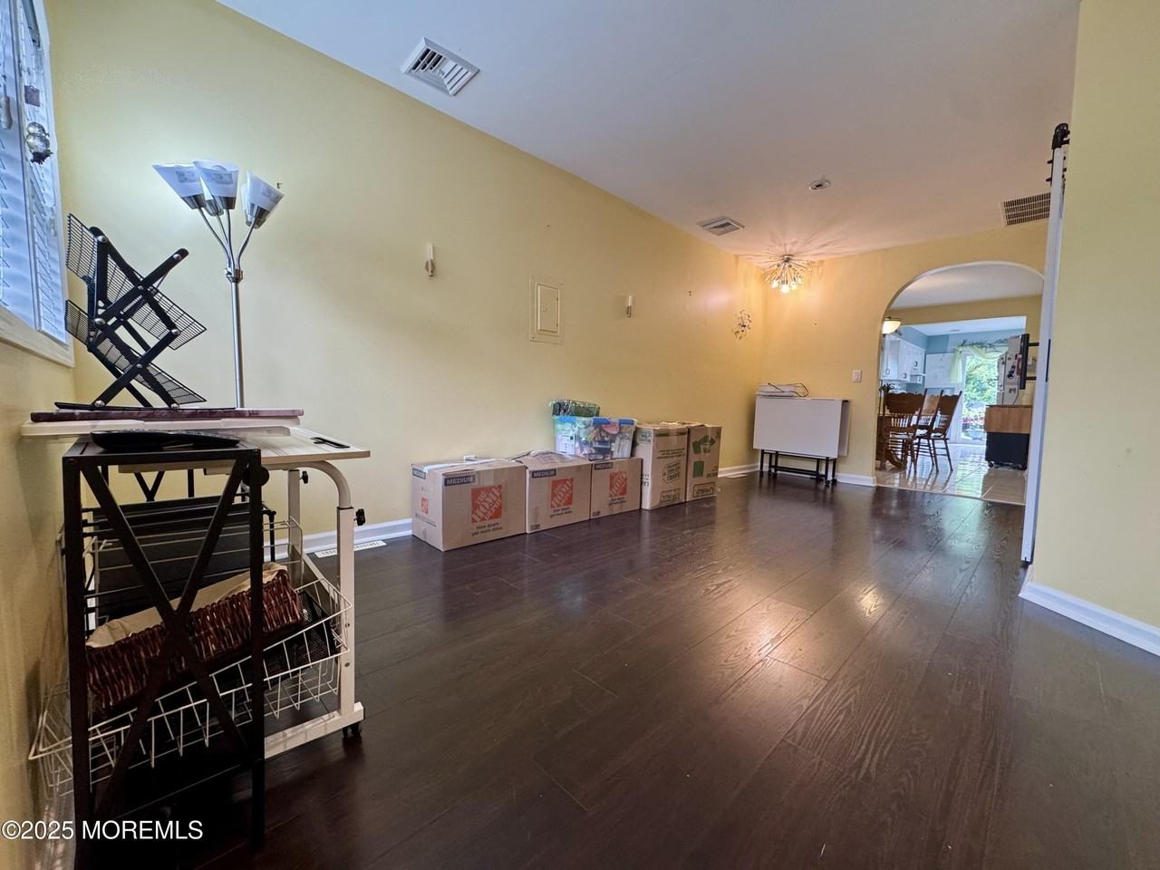 14 Sycamore Ave - Photo 6 of 25