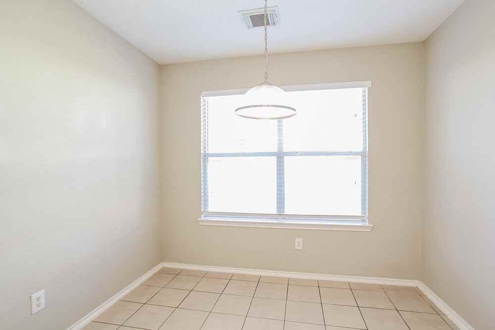 4339 Plumeria Ave - Photo 5 of 16