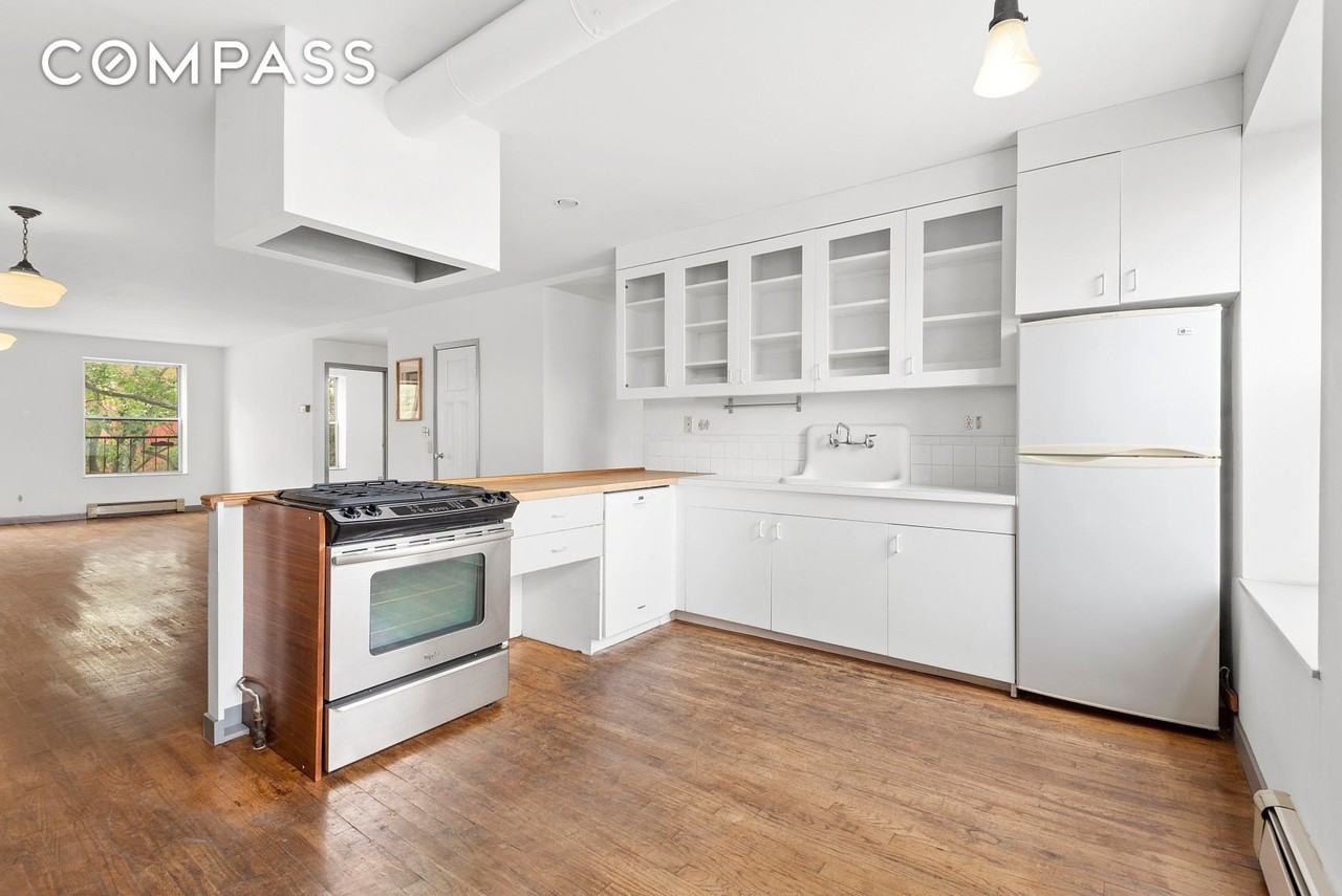 77 Gold St #2 - Photo 7 of 11