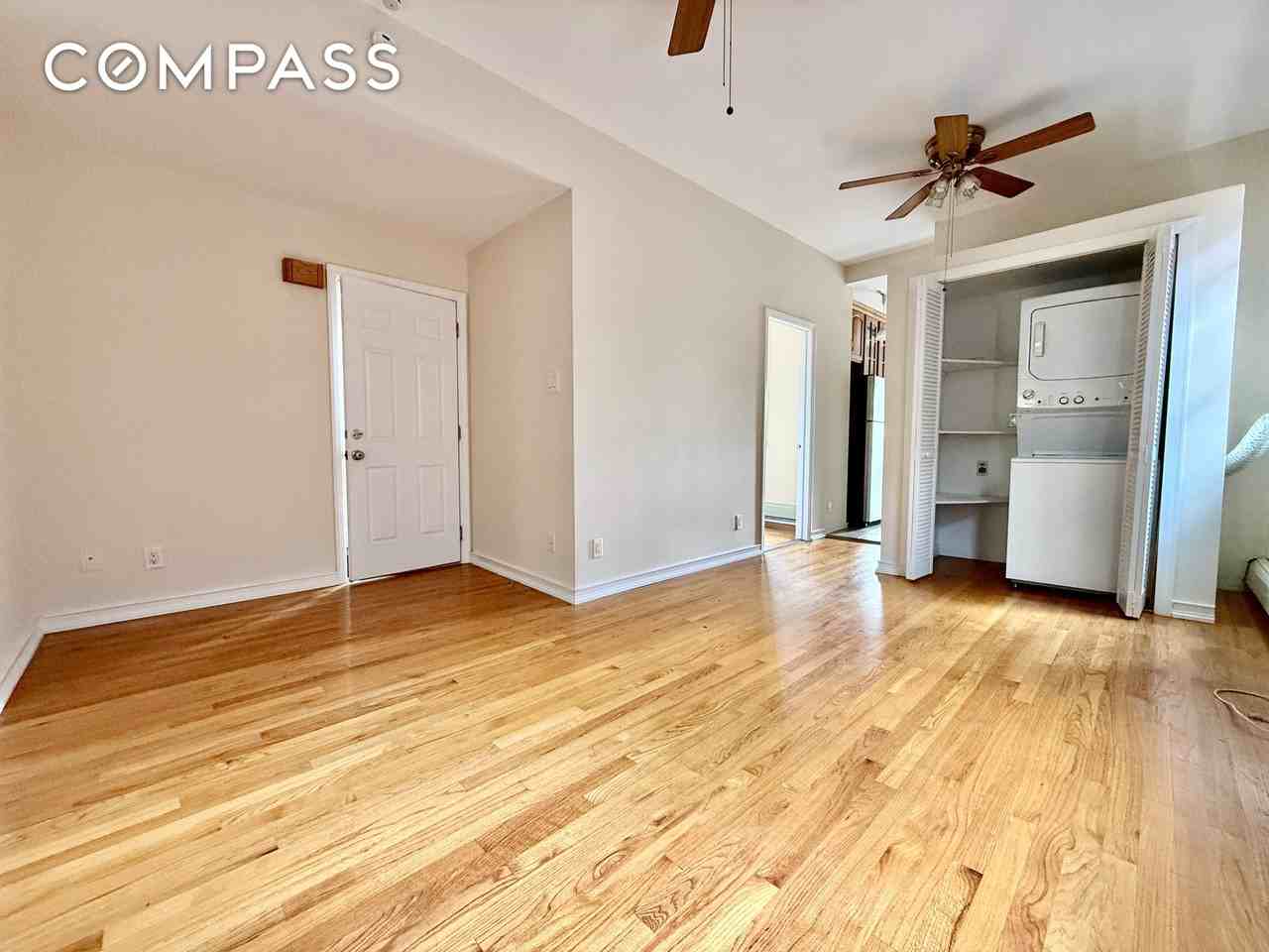 314 Greenwood Ave #2 - Photo 6 of 11