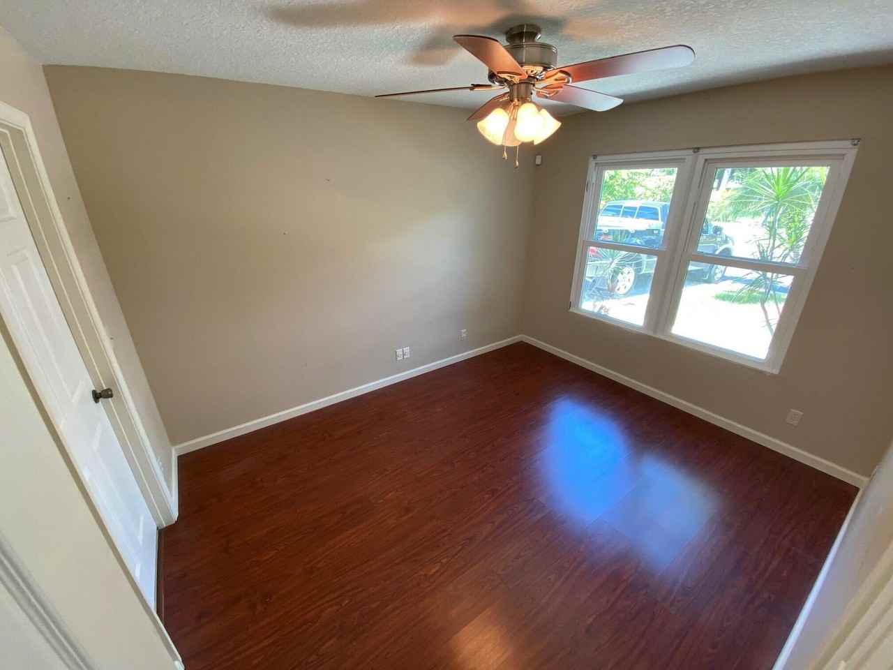 963 Red Parrot Ln - Photo 7 of 10