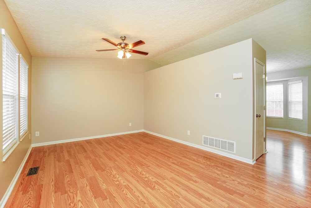 5651 Readers St - Photo 6 of 19