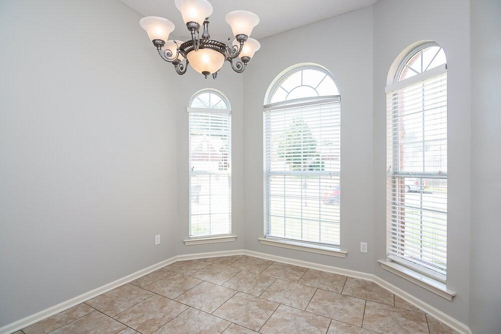 2736 Misty Valley Cv - Photo 4 of 15