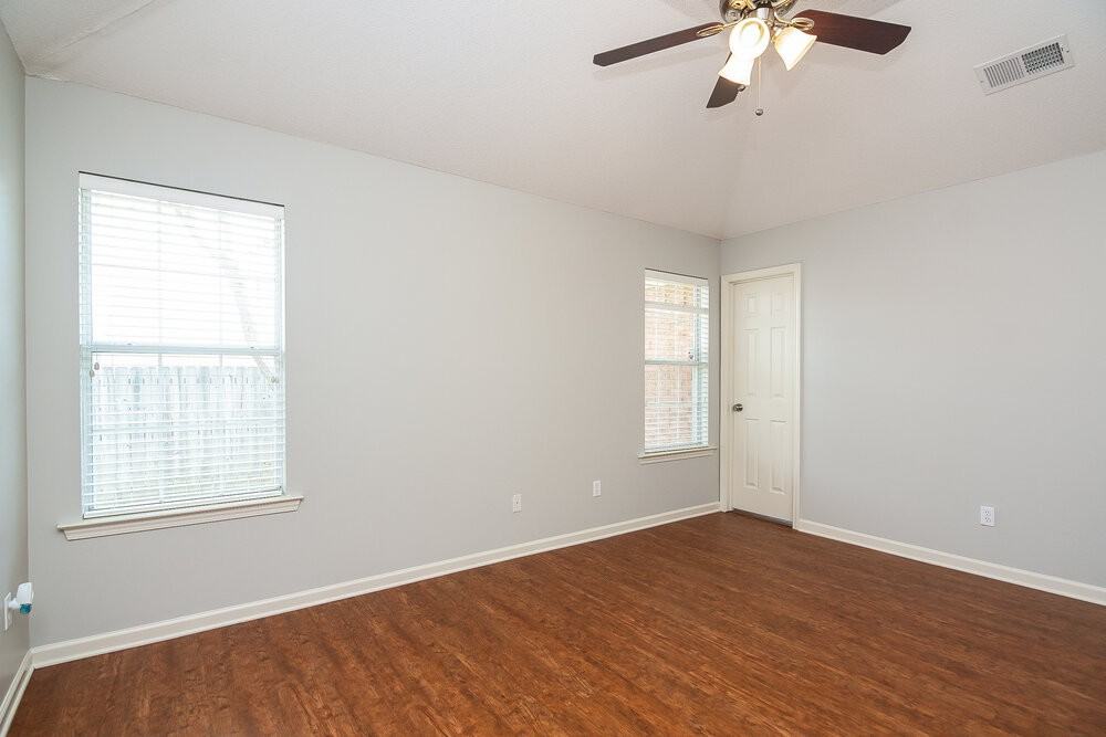 2736 Misty Valley Cv - Photo 7 of 15