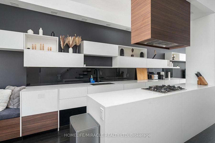 249 Claremont Street - Photo 7 of 39