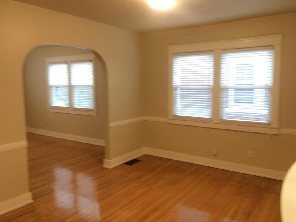 1312 Barret Ave - Photo 4 of 16