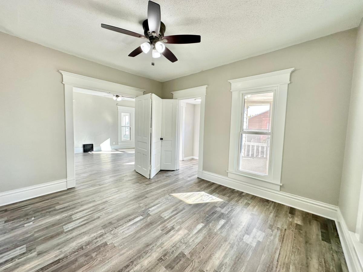 321 8th Street - Photo 7 of 15