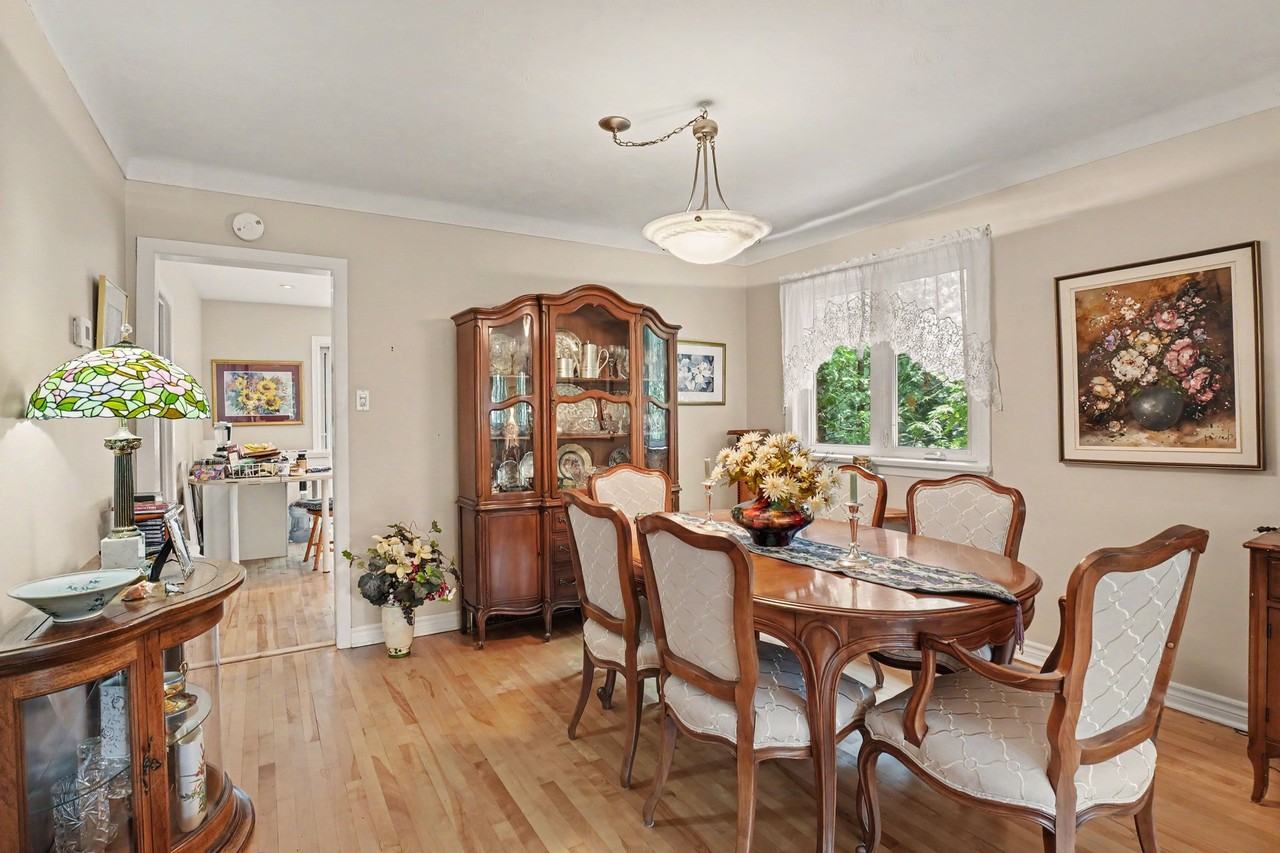 657 Golden Avenue #2 - Photo 5 of 10