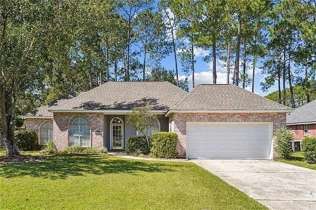 420 Choctaw Dr - Photo 2 of 15