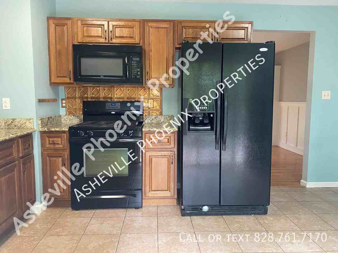 74 Robinson Ave - Photo 3 of 11