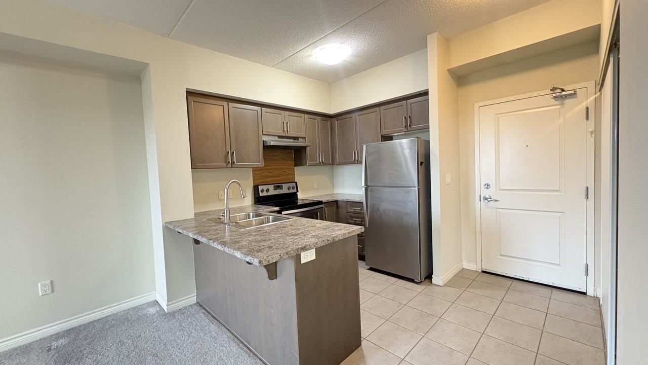 630 Sauve St - Photo 4 of 21