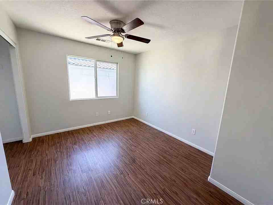 13185 Great Falls Avenue - Photo 5 of 6