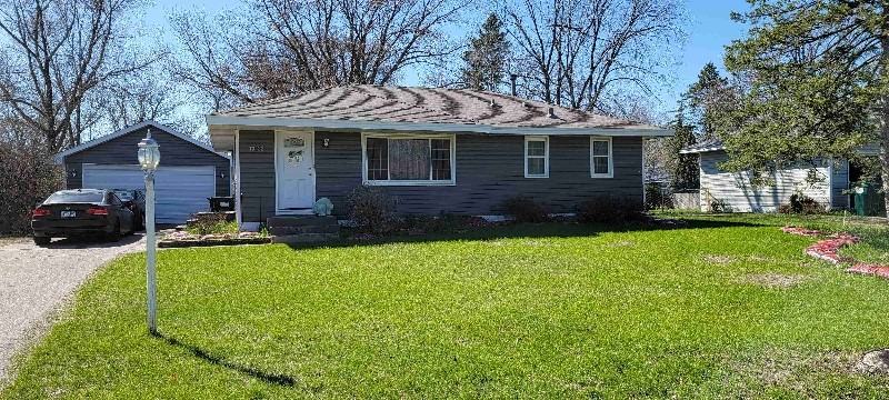 10522 Madison St Ne - Photo 2 of 10