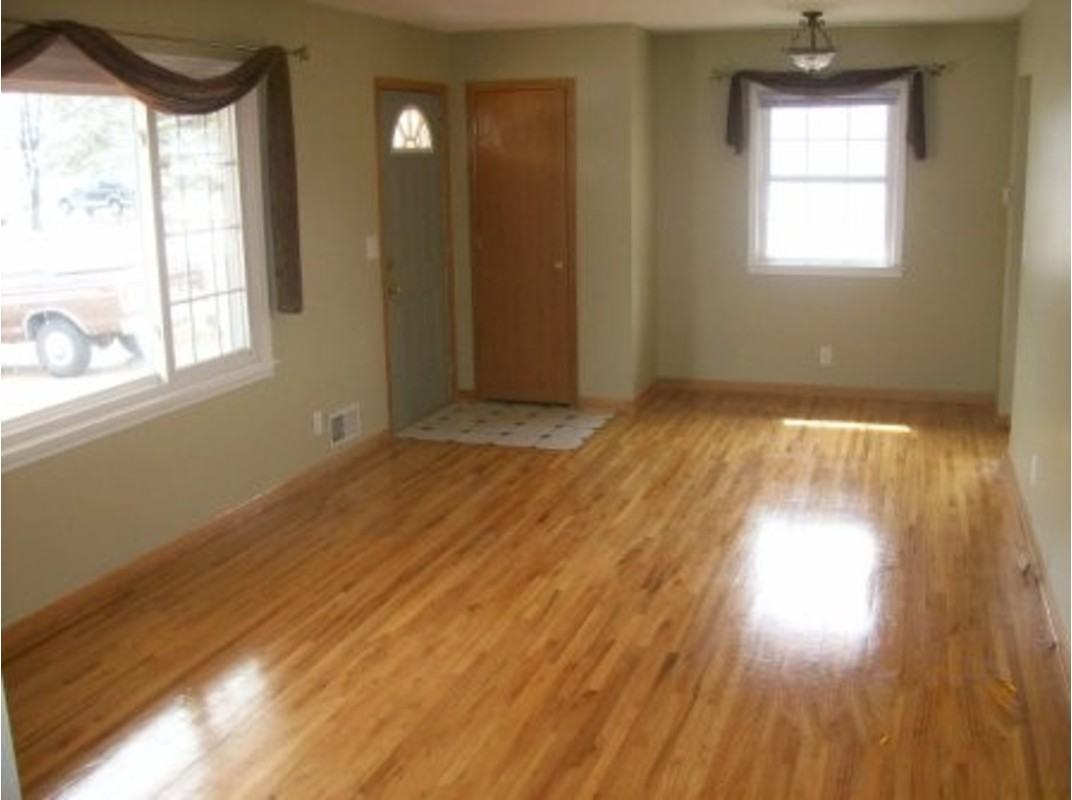 10522 Madison St Ne - Photo 6 of 10