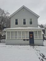 featured image of 125 W 3rd St #101