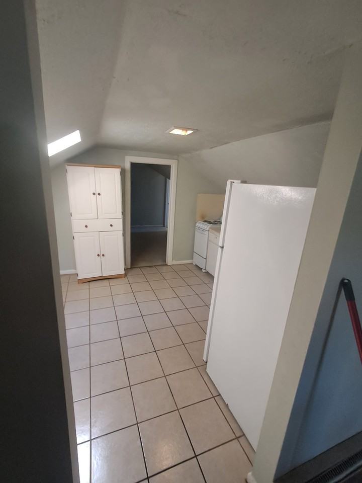 1509 Warm Springs Rd #B - Photo 6 of 13