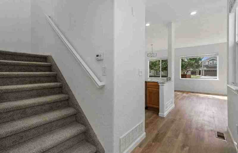 2261 E 128th Ave - Photo 4 of 19