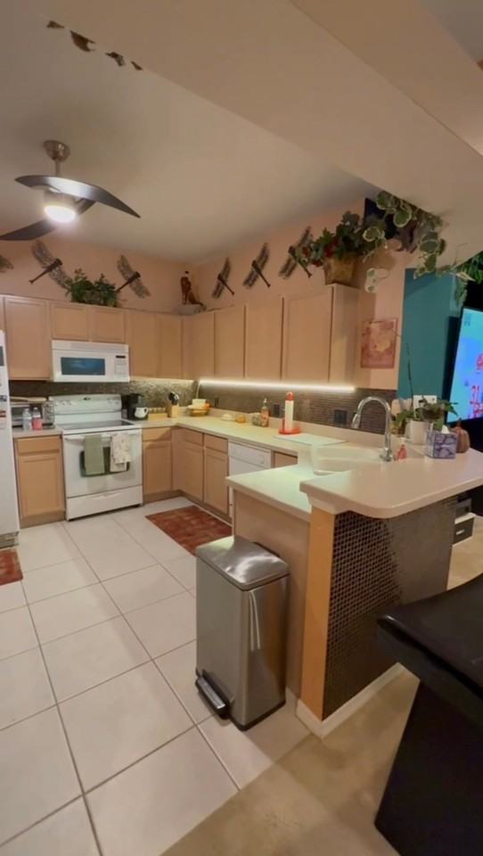 21129 Diamonte Dr - Photo 7 of 10