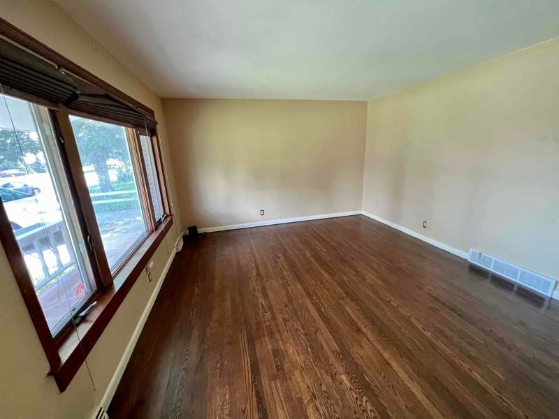 1485 S Fenton St - Photo 4 of 21
