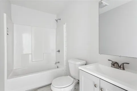 1653 Majestic Pl - Photo 2 of 14