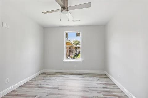 1653 Majestic Pl - Photo 3 of 14