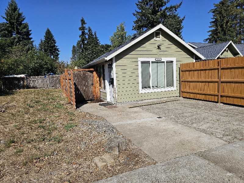 3318 E 26th St - Photo 2 of 12