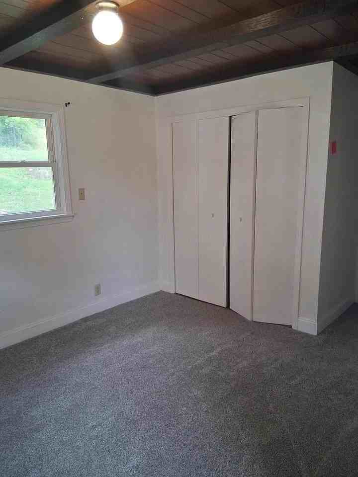 64 Spring St - Photo 7 of 9