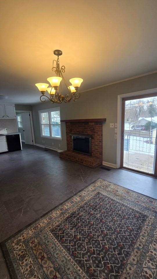 6303 Stockbridge Ct - Photo 6 of 18