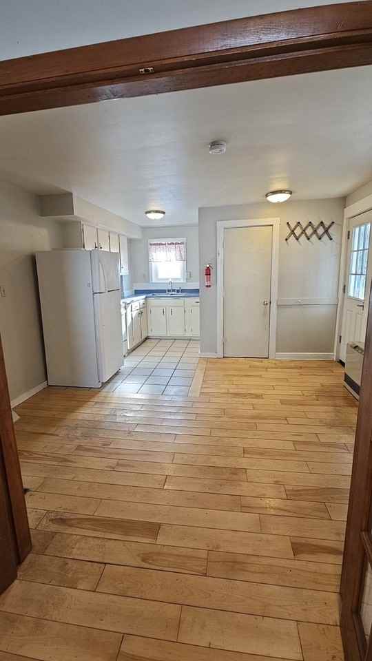 154 N Seminary St #3 - Photo 2 of 8