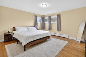 featured image of 44 Fullerton St