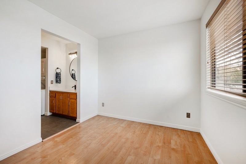480 N Wall St #C203 - Photo 6 of 17