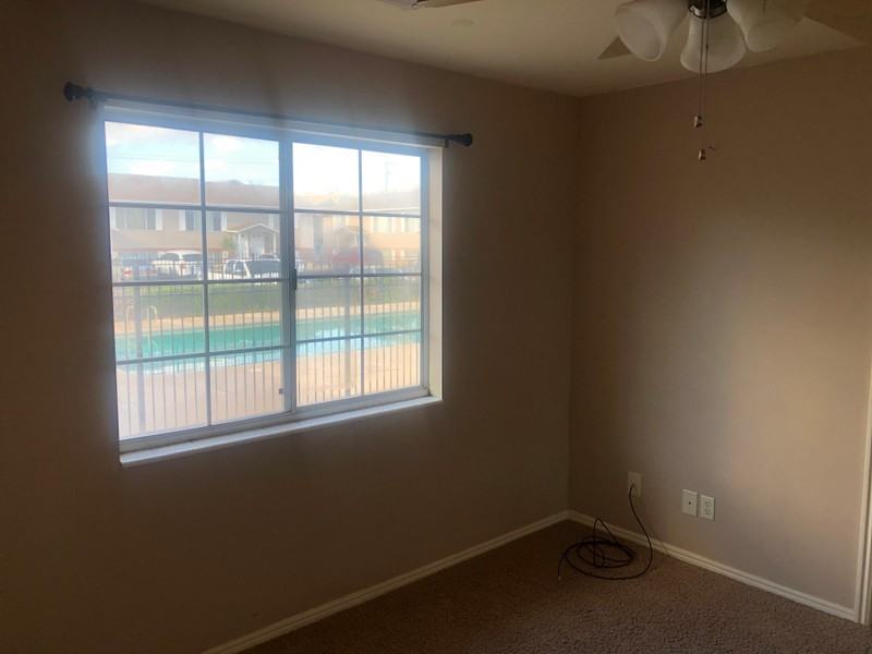 455 Se #24 - Photo 3 of 10