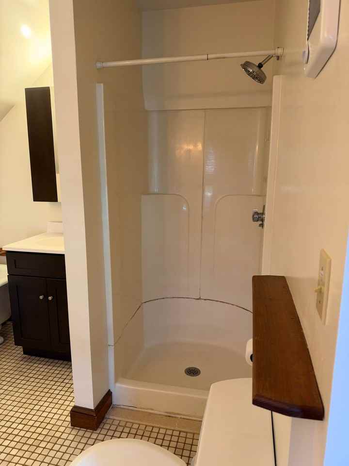 37 Chase St #3 - Photo 3 of 10