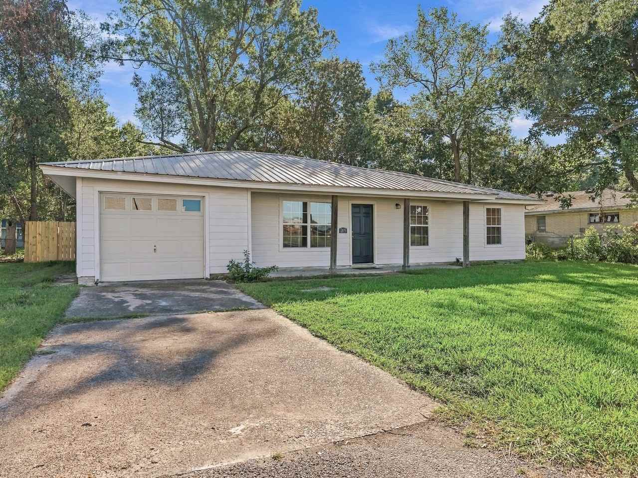 365 Eldridge Dr - Photo 2 of 31