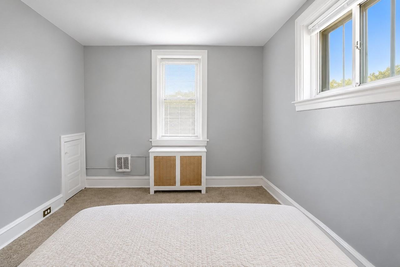 1806 W Champlost St - Photo 3 of 5
